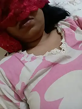 Snapshot of sunita-doll chatting on June 16, 2026, 9:09 am sunita-doll online show from June 16, 2026, 9:09 am