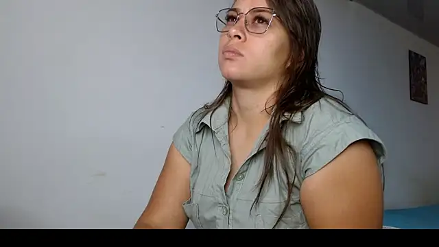 Snapshot of Paloma_Desire chatting on November 19, 2025, 1:00 pm Paloma Desire online show from November 19, 2025, 1:00 pm