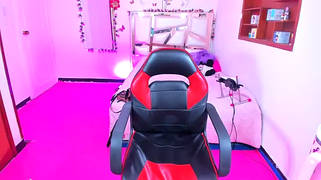 perlabeautiful online show from April 18, 2026, 7:07 pm