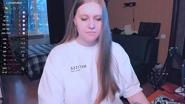 Alice Dreamgirl  online show from November 28, 2025, 1:00 pm