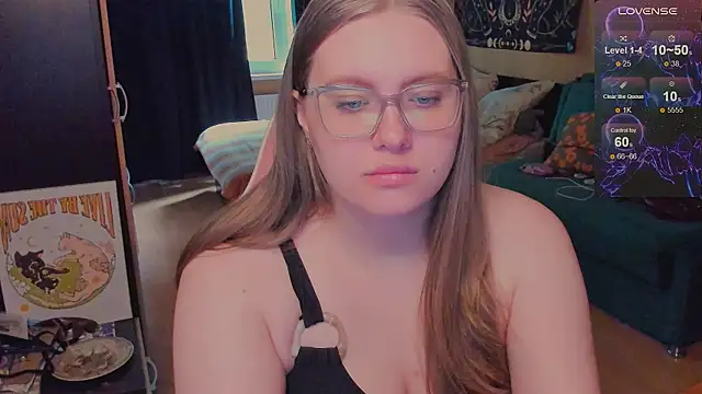 Snapshot of Alice_Dreamgirl_ chatting on July 23, 2026, 9:17 am Alice Dreamgirl online show from July 23, 2026, 9:17 am