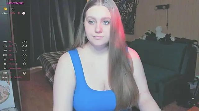Snapshot of Alice_Dreamgirl_ chatting on October 21, 2025, 11:53 am Alice Dreamgirl  online show from October 21, 2025, 11:53 am