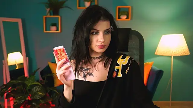 JadeCastle  online show from April 18, 2026, 5:37 pm