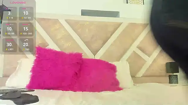 hotmature1 online show from February 12, 2026, 11:10 am