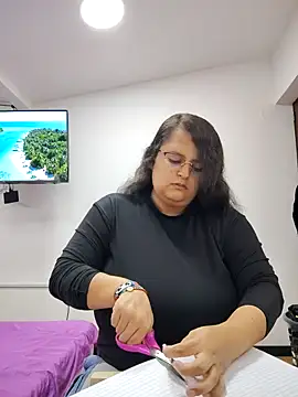 Miss balloonsmila online show from November 8, 2025, 9:18 pm