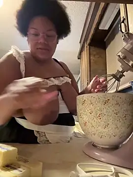 Snapshot of InterRacialFacial7296 chatting on November 9, 2025, 10:19 am InterRacialFacial7296 online show from November 9, 2025, 10:19 am