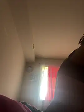 kiaxkiaa online show from January 14, 2025, 6:38 pm