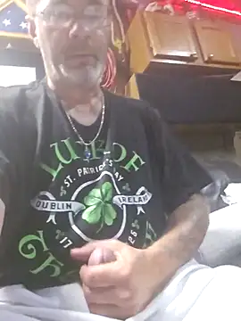 tileguyyy online show from September 18, 2025, 4:37 am