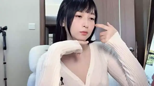 yorissss online show from November 29, 2025, 4:45 am