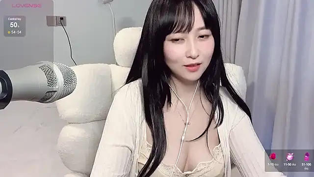 yorissss online show from January 10, 2025, 8:07 am