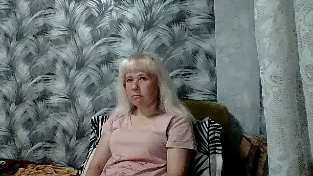 sakura blonde online show from April 24, 2026, 6:10 pm