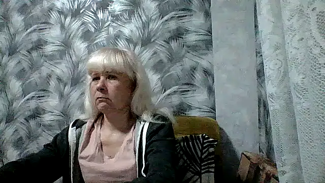 sakura blonde online show from April 22, 2026, 9:32 pm