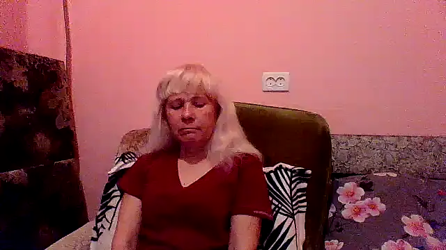 sakura blonde online show from April 17, 2026, 6:11 pm