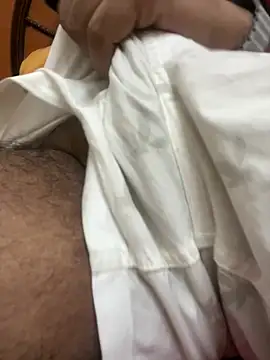 Snapshot of Arsh_Loves_Luv chatting on December 21, 2024, 9:33 am Arsh Loves Luv online show from December 21, 2024, 9:33 am