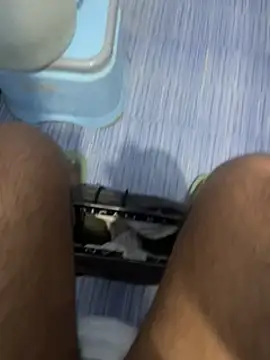 Snapshot of Arsh_Loves_Luv chatting on December 21, 2024, 1:10 pm Arsh Loves Luv online show from December 21, 2024, 1:10 pm