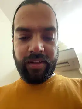 Snapshot of Arsh_Loves_Luv chatting on December 18, 2024, 7:15 am Arsh Loves Luv online show from December 18, 2024, 7:15 am