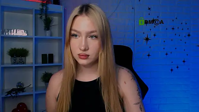 Snapshot of playful_sophie chatting on May 26, 2026, 7:12 pm playful sophie online show from May 26, 2026, 7:12 pm