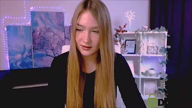 playful sophie online show from February 19, 2025, 9:03 pm