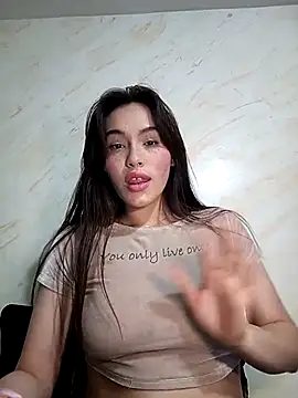 eriika deep  online show from April 19, 2026, 3:29 am