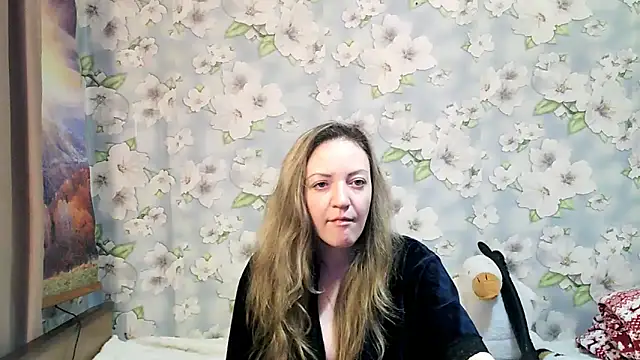 Snapshot of KattyLuuu chatting on October 11, 2025, 8:32 pm KattyLuuu online show from October 11, 2025, 8:32 pm