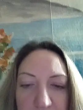 Snapshot of KattyLuuu chatting on November 27, 2025, 9:04 pm KattyLuuu online show from November 27, 2025, 9:04 pm