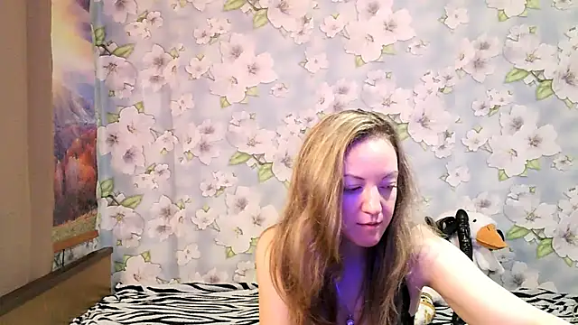 Snapshot of KattyLuuu chatting on September 11, 2025, 3:06 am KattyLuuu online show from September 11, 2025, 3:06 am