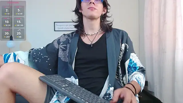 Snapshot of andreey50 chatting on February 27, 2025, 8:53 pm andreey50 online show from February 27, 2025, 8:53 pm