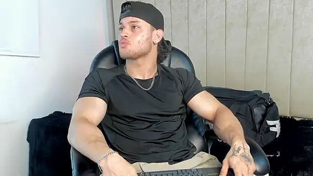 Snapshot of jeicob_gagnon chatting on October 30, 2025, 3:53 pm jeicob gagnon online show from October 30, 2025, 3:53 pm