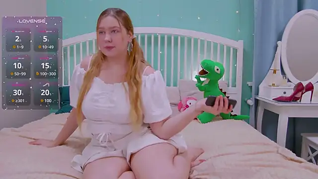 Snapshot of Ellie_Wellie chatting on February 26, 2025, 2:27 pm Ellie Wellie online show from February 26, 2025, 2:27 pm