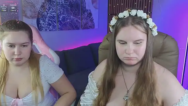 Snapshot of Ellie_Wellie chatting on January 22, 2025, 5:49 pm Ellie Wellie online show from January 22, 2025, 5:49 pm