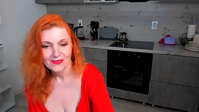 Snapshot of Fire-Fox-One chatting on June 6, 2026, 9:09 pm Fire-Fox-One online show from June 6, 2026, 9:09 pm
