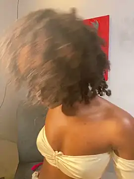 Zizi-campbel online show from March 24, 2026, 11:10 am