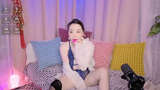 Snapshot of baobaomiqi_linger chatting on February 10, 2025, 2:08 am baobaomiqi linger online show from February 10, 2025, 2:08 am