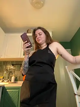 MayaMystic online show from October 31, 2025, 1:08 pm