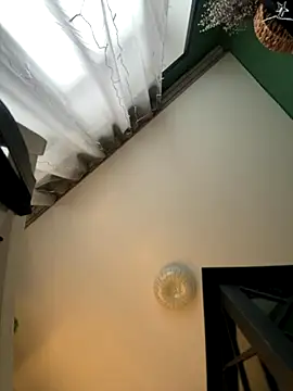 MayaMystic online show from November 11, 2025, 11:38 am