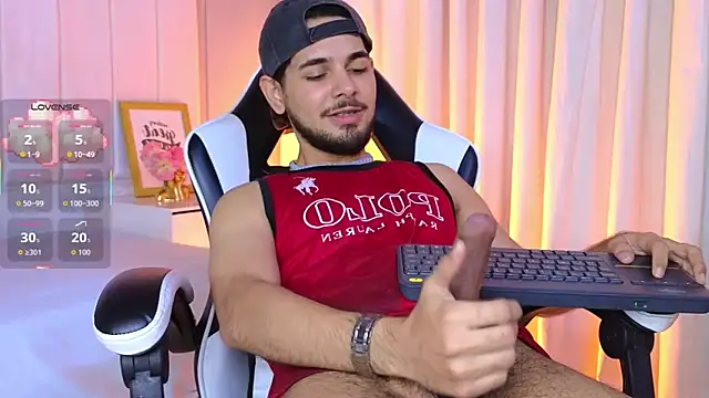 Snapshot of Samir_bear chatting on November 12, 2025, 12:42 pm Samir bear online show from November 12, 2025, 12:42 pm