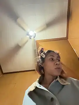 carmelbbyx22 online show from March 15, 2026, 1:23 am