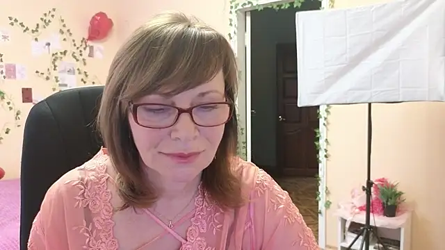 Snapshot of Miss_Moren chatting on March 18, 2026, 2:30 pm Miss Moren online show from March 18, 2026, 2:30 pm