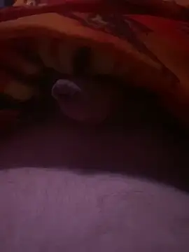 Snapshot of makedaddyhappy6 chatting on January 6, 2025, 1:20 am makedaddyhappy6 online show from January 6, 2025, 1:20 am