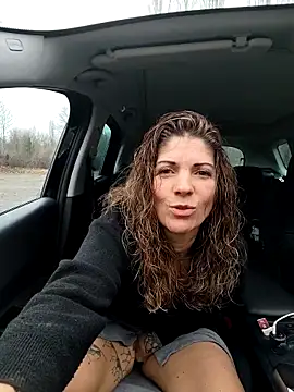 sansan2411 online show from January 17, 2026, 1:37 pm