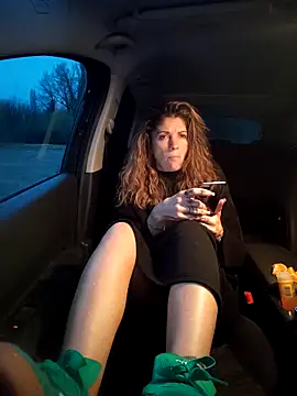 sansan2411 online show from February 1, 2026, 5:00 pm