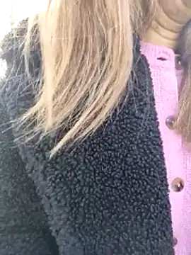 sansan2411 online show from March 16, 2026, 8:29 am