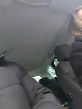 sansan2411 online show from December 22, 2025, 1:33 pm