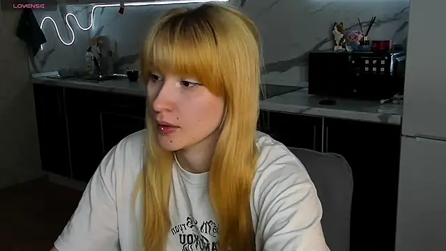 Sweet white chocolate online show from February 13, 2026, 9:48 pm