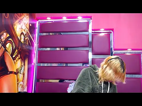 perfectlump online show from September 13, 2025, 1:22 pm