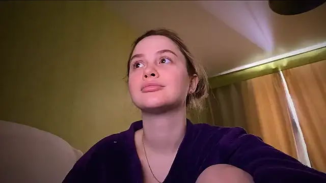 Snapshot of IlonaMurf chatting on February 19, 2025, 6:33 am IlonaMurf online show from February 19, 2025, 6:33 am