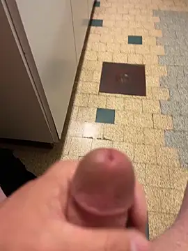 mikiss789 online show from October 29, 2025, 4:33 am