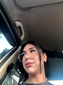 Snapshot of RoseCassie chatting on January 16, 2026, 12:31 pm RoseCassie online show from January 16, 2026, 12:31 pm