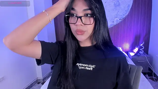 Snapshot of RoseCassie chatting on January 7, 2026, 1:49 pm RoseCassie online show from January 7, 2026, 1:49 pm