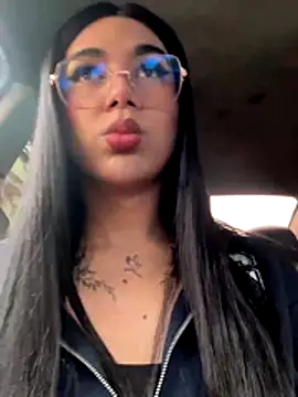 Snapshot of RoseCassie chatting on January 8, 2026, 12:22 pm RoseCassie online show from January 8, 2026, 12:22 pm